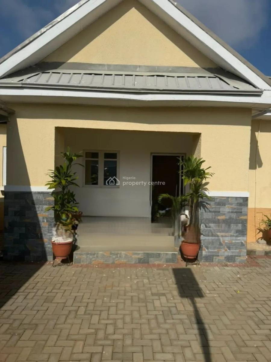 Luxury 3 Bedroom Bungalow with Excellent Facilities in Lugbe -abuja, Lugbe District. Abuja - Nigeria., Lugbe District, Abuja, Detached Bungalow for Sale