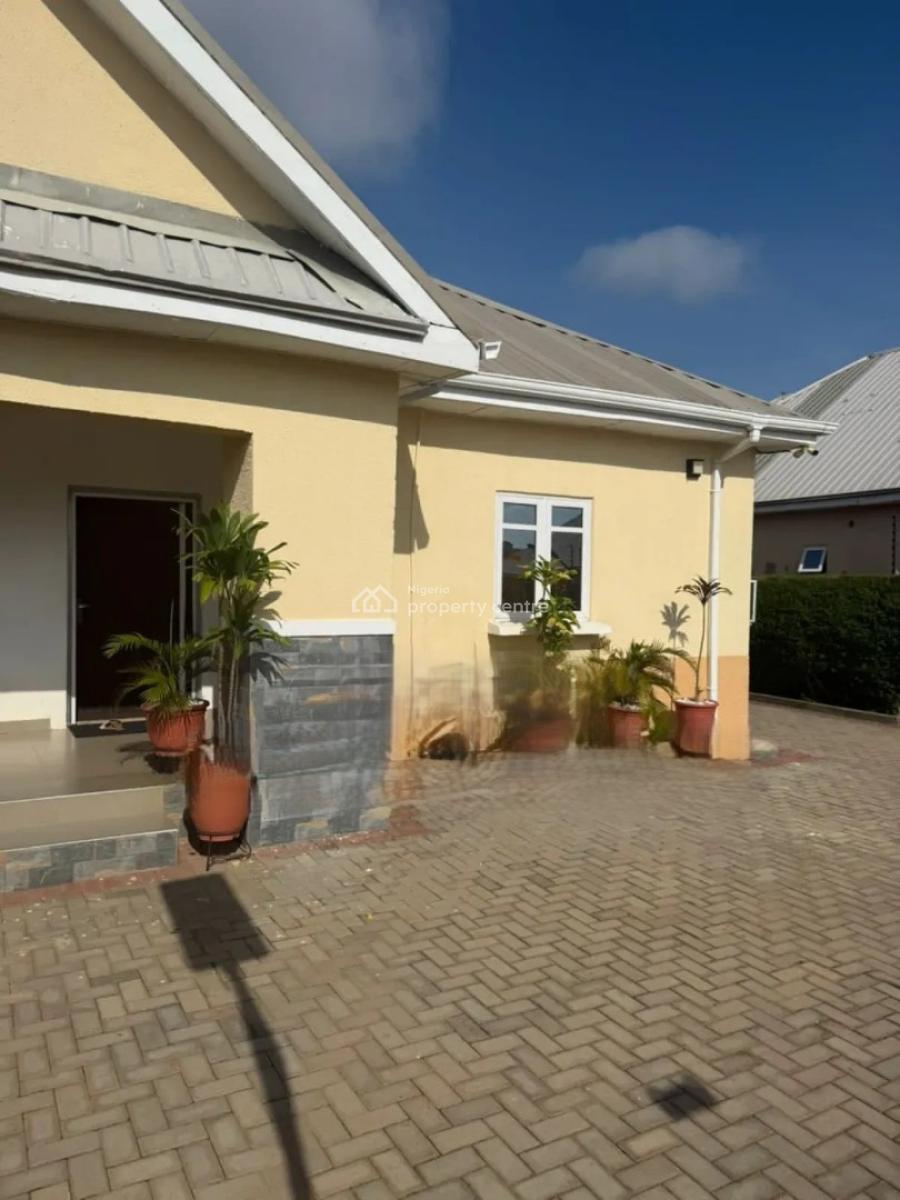 Luxury 3 Bedroom Bungalow with Excellent Facilities in Lugbe -abuja, Lugbe District. Abuja - Nigeria., Lugbe District, Abuja, Detached Bungalow for Sale