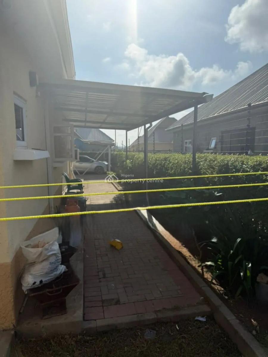 Luxury 3 Bedroom Bungalow with Excellent Facilities in Lugbe -abuja, Lugbe District. Abuja - Nigeria., Lugbe District, Abuja, Detached Bungalow for Sale