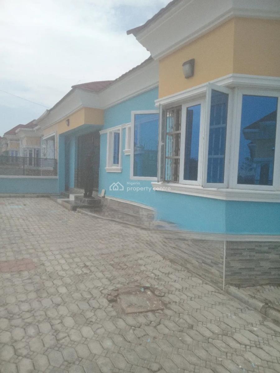 Luxury 3 Bedroom Bungalow with Excellent Facilities in Lugbe -abuja, Lugbe District. Abuja - Nigeria., Lugbe District, Abuja, Detached Bungalow for Sale
