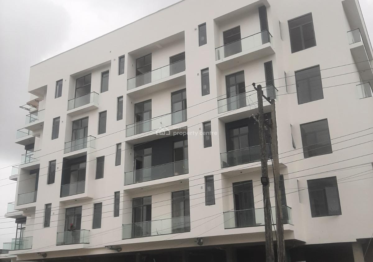 2 Bedroom En-suite Flat with an Open Fitted Kitchen, Cooker, Heat Extr, Lekki Phase 1, Lekki, Lagos, Flat / Apartment for Rent