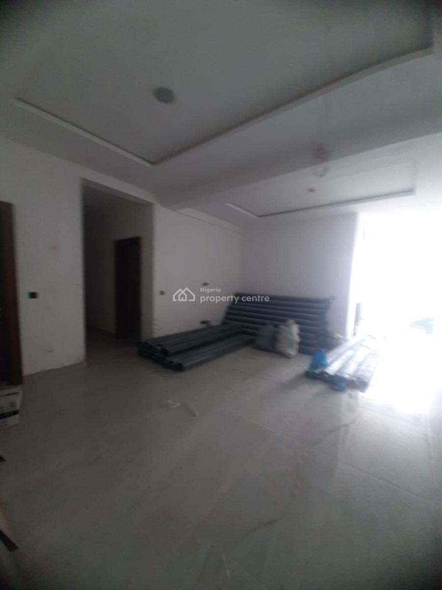2 Bedroom En-suite Flat with an Open Fitted Kitchen, Cooker, Heat Extr, Lekki Phase 1, Lekki, Lagos, Flat / Apartment for Rent