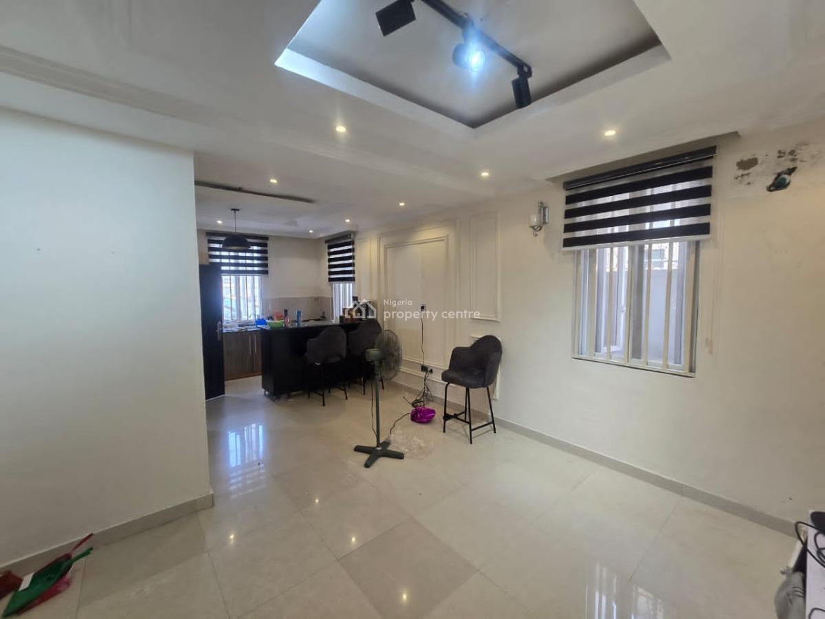 Spacious One-bedroom Flat Apartment, Lekki Phase 1, Lekki, Lagos, Mini Flat (room and Parlour) for Rent