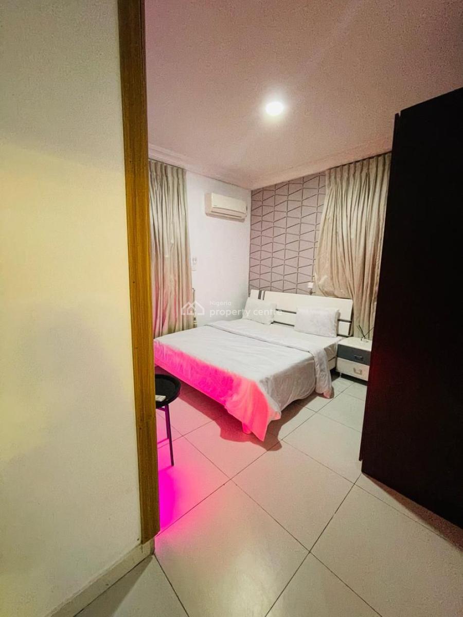 Furnished 1 Bedroom Apartment   at Off Admiralty Way, Lekki Pha, Lekki Phase 1, Lekki, Lagos, Mini Flat (room and Parlour) for Rent