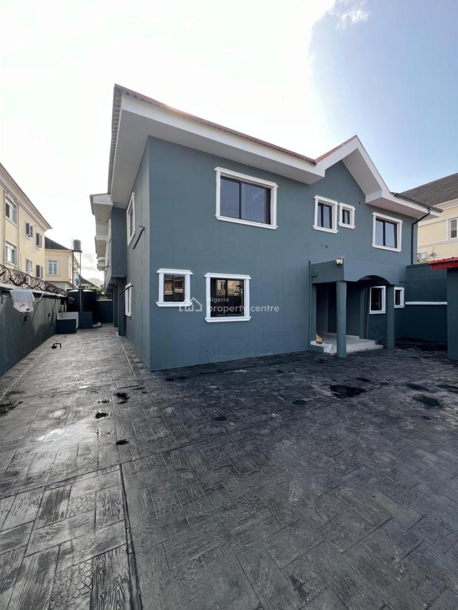 2 Bedroom Apartment, Ikota, Ikota, Lekki, Lagos, Flat / Apartment for Rent