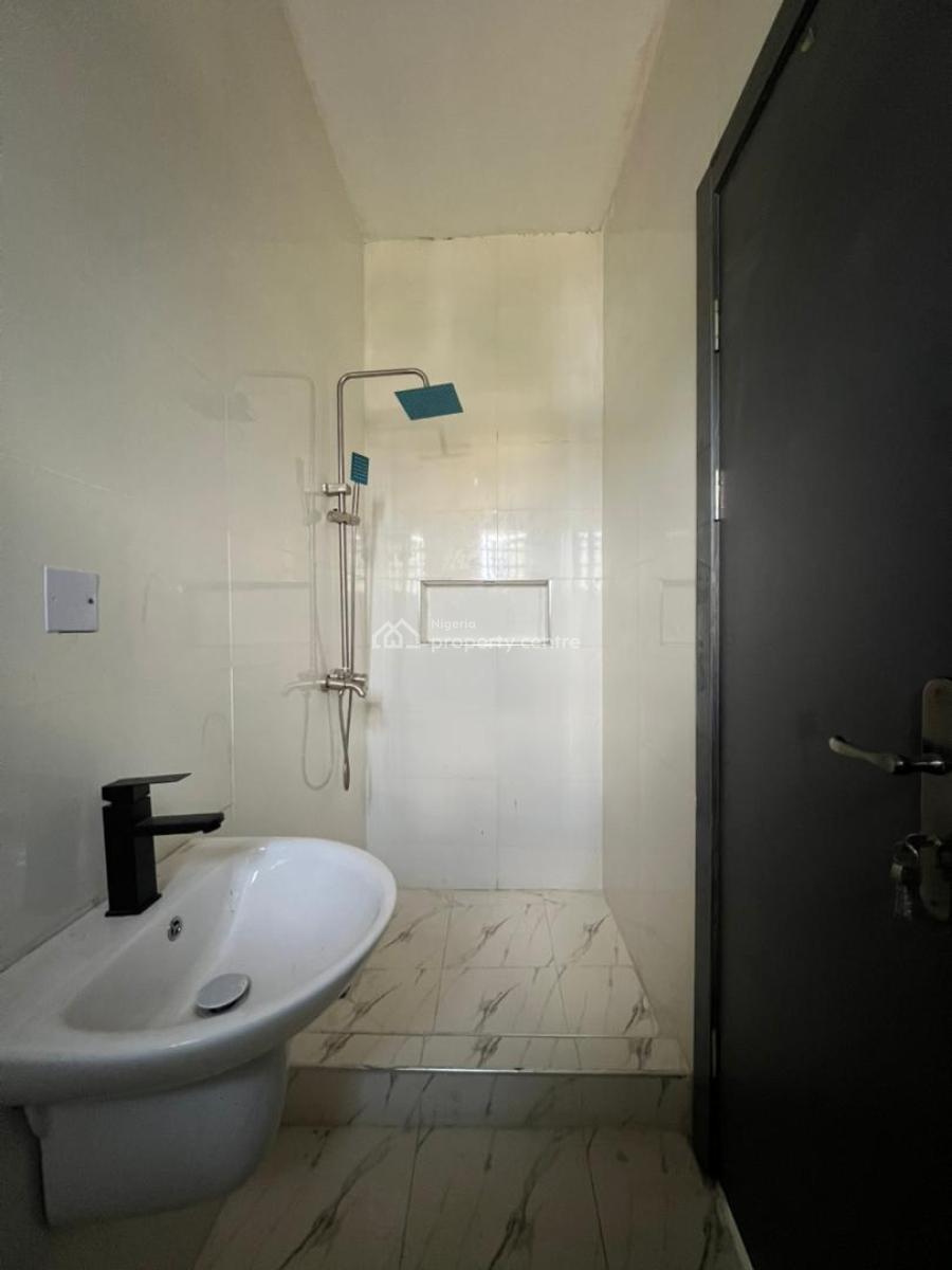 Luxury Spacious 2 Bedroom Apartment, Ogombo Road By Abraham Adesanya, Ajah, Lagos, Flat / Apartment for Rent