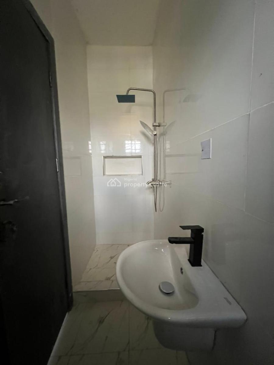 Luxury Spacious 2 Bedroom Apartment, Ogombo Road By Abraham Adesanya, Ajah, Lagos, Flat / Apartment for Rent