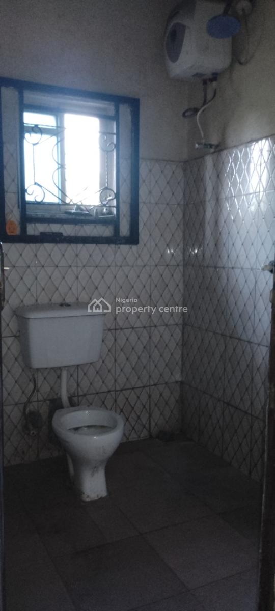 Standard Spacious Single Room with Private Toilet., Rumuodara, Port Harcourt, Rivers, Self Contain (single Rooms) for Rent