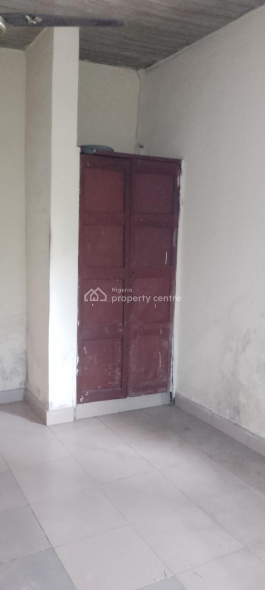 Standard Spacious Single Room with Private Toilet., Rumuodara, Port Harcourt, Rivers, Self Contain (single Rooms) for Rent
