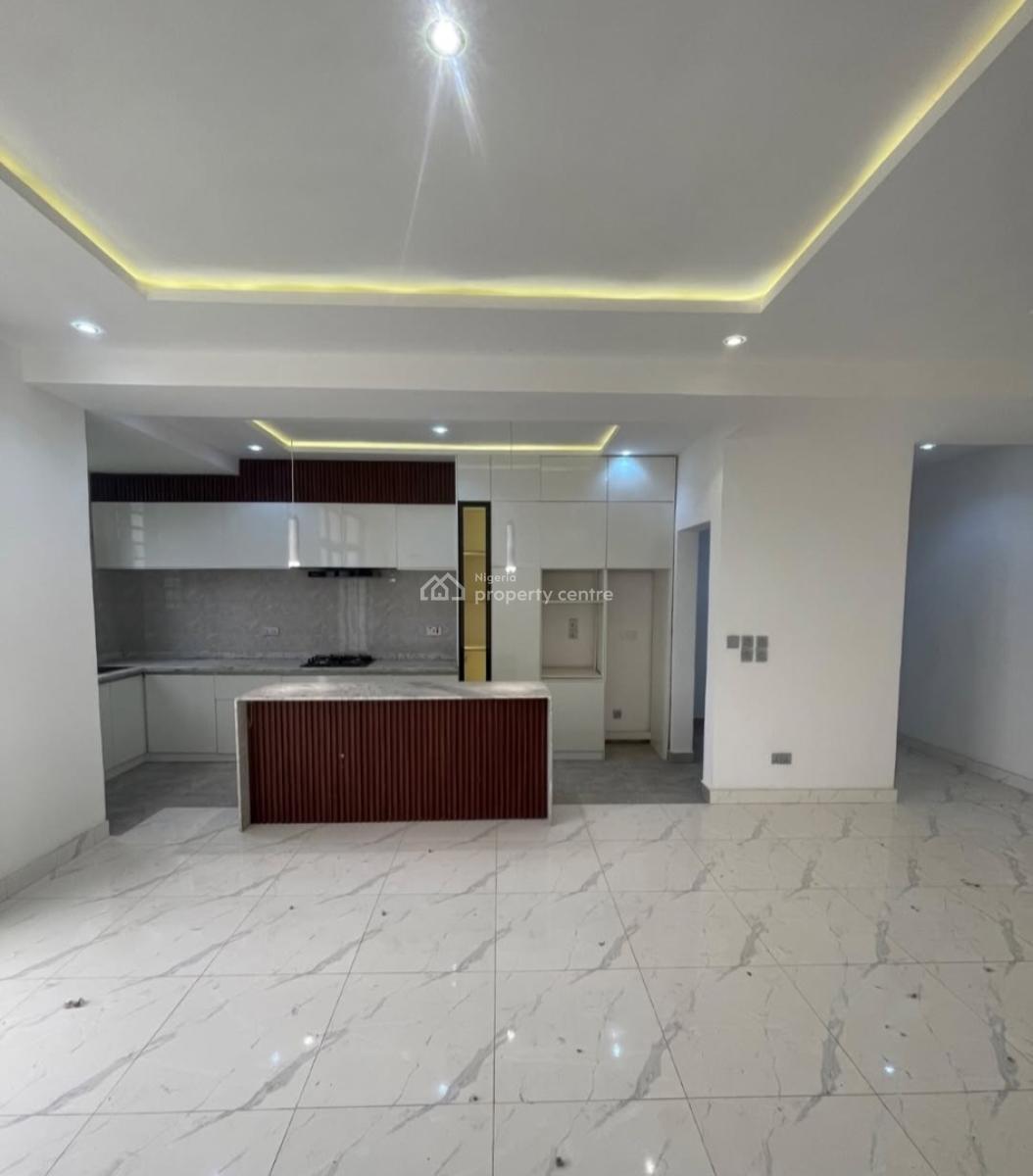 Newly Built and Serviced with 24/7 Power Supply 2 Bedroom En-suite Fla, Ikate Elegushi, Lekki, Lagos, Flat / Apartment for Rent