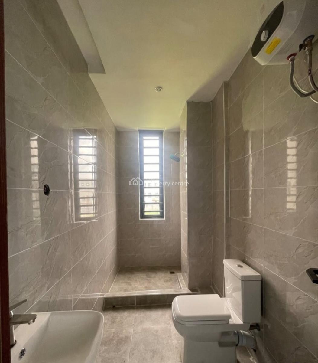 Newly Built and Serviced with 24/7 Power Supply 2 Bedroom En-suite Fla, Ikate Elegushi, Lekki, Lagos, Flat / Apartment for Rent