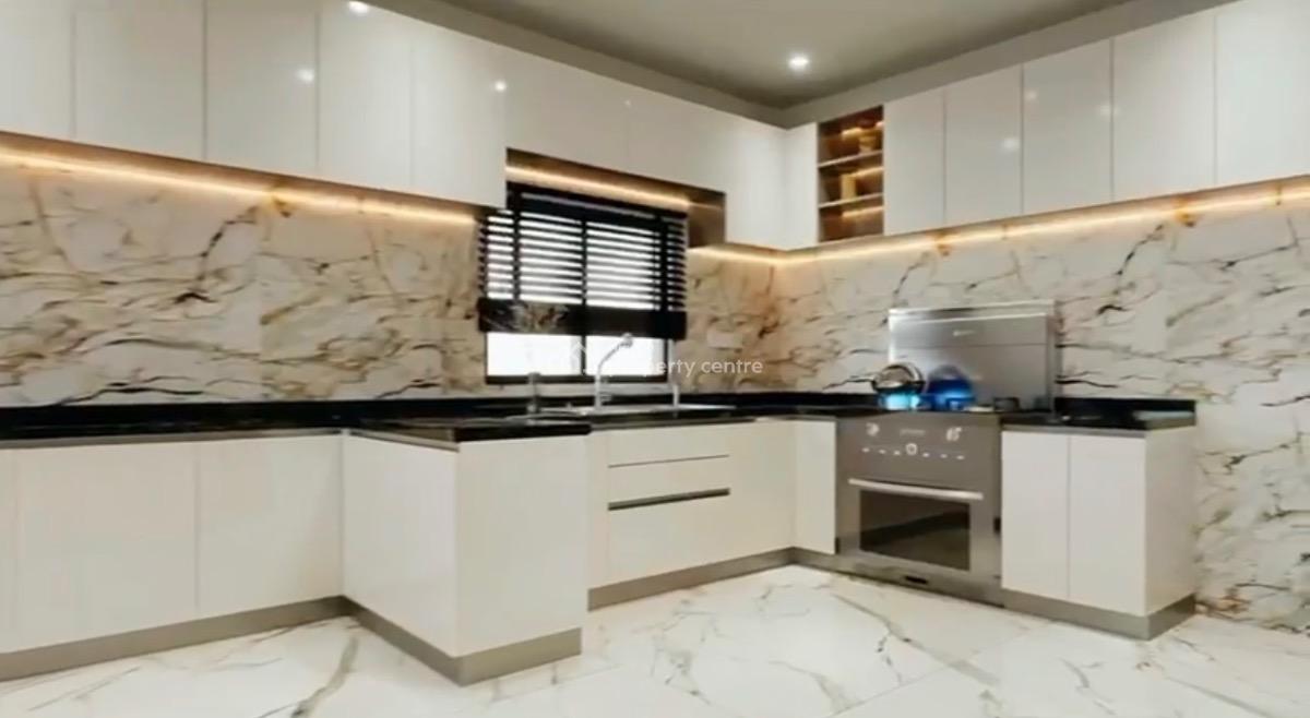 Luxury 2 Bedroom Apartment + Bq, Swimming Pool, Gym Etc, Lekki Phase 1, Lekki, Lagos, Flat / Apartment for Sale