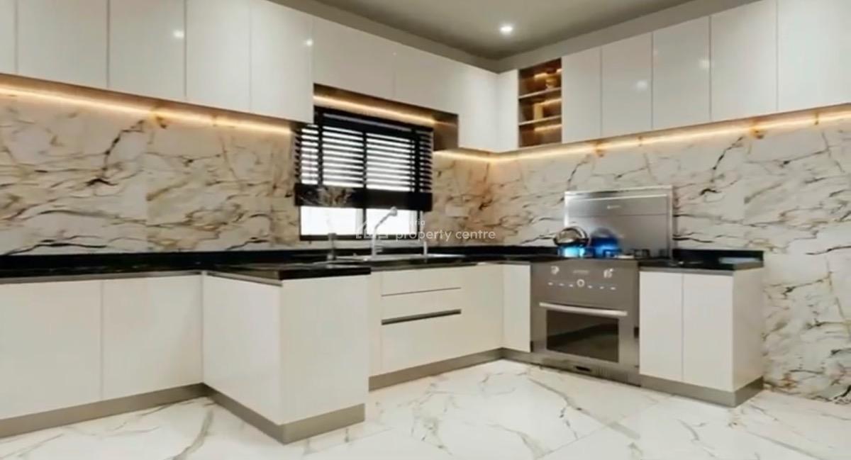 Luxury 2 Bedroom Apartment + Bq, Swimming Pool, Gym Etc, Lekki Phase 1, Lekki, Lagos, Flat / Apartment for Sale