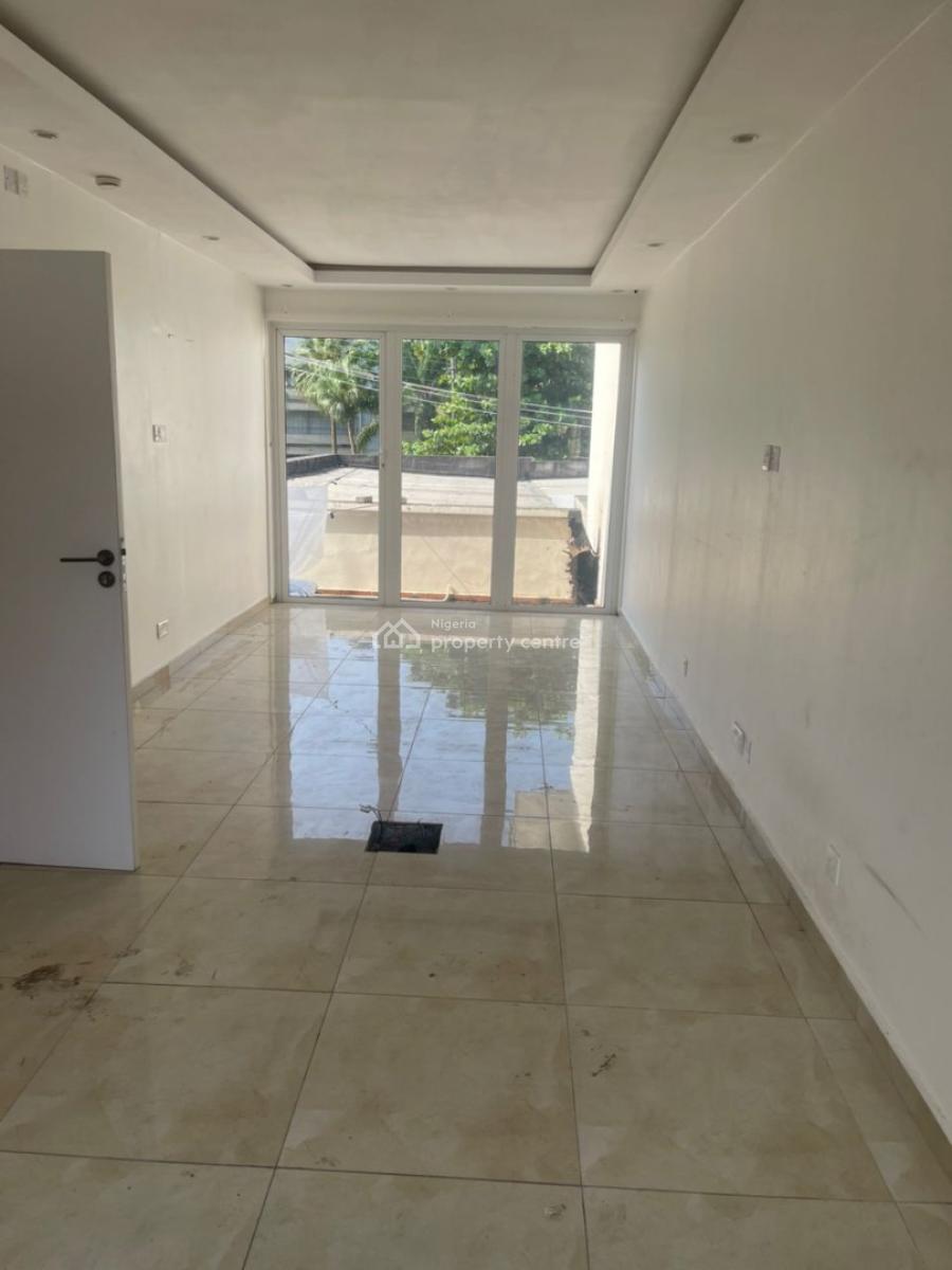 a Fully Detached Building with a Show Room and 2 Rooms Bq, Victoria Island (vi), Lagos, Detached Duplex for Rent