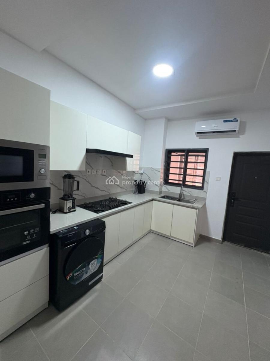 Fully Furnished & Serviced 3-bedroom Penthouse with Bq, Lekki Phase 1, Lekki, Lagos, Flat / Apartment for Rent