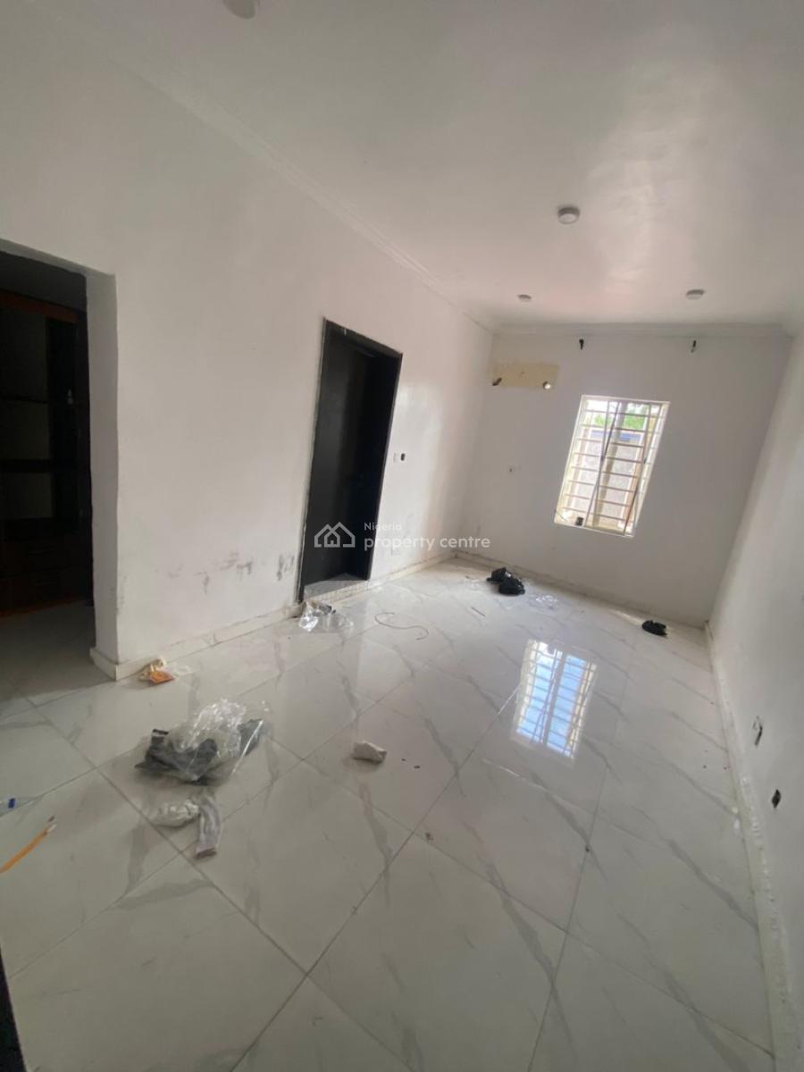 Neat 3bedroom Flat, Sangotedo, Ajah, Lagos, Flat / Apartment for Rent