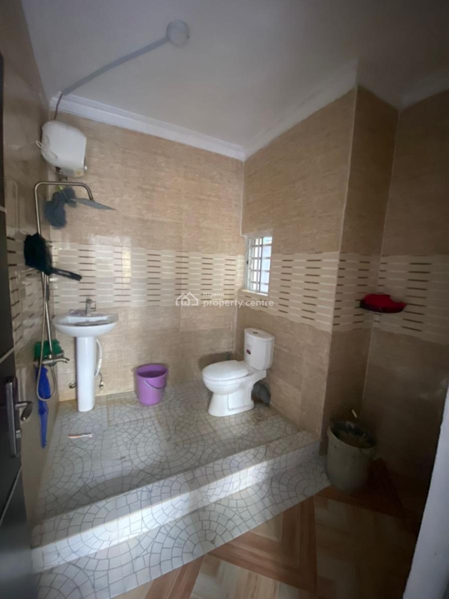 Neat 3bedroom Flat, Sangotedo, Ajah, Lagos, Flat / Apartment for Rent