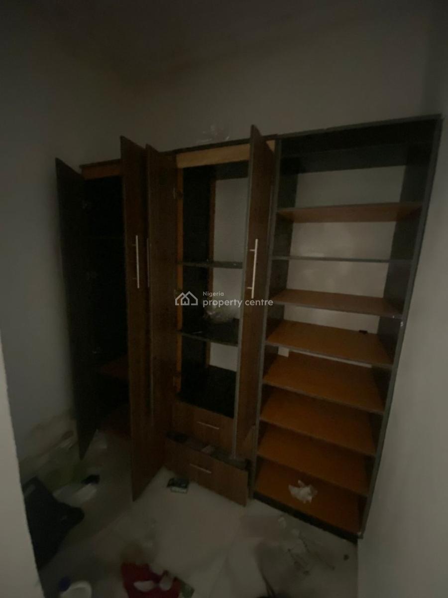 Neat 3bedroom Flat, Sangotedo, Ajah, Lagos, Flat / Apartment for Rent