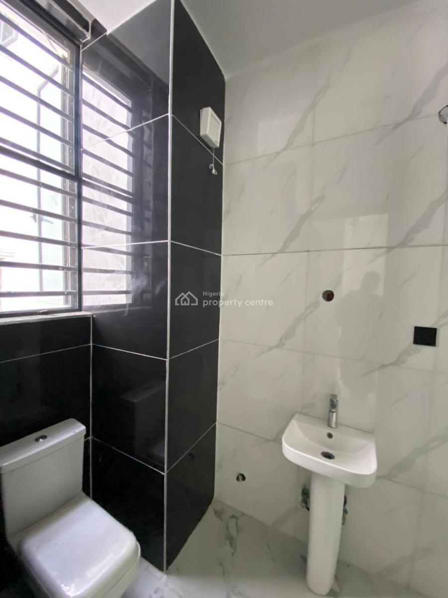 1 Bedroom Apartment, Ologolo, Lekki, Lagos, Flat / Apartment for Sale