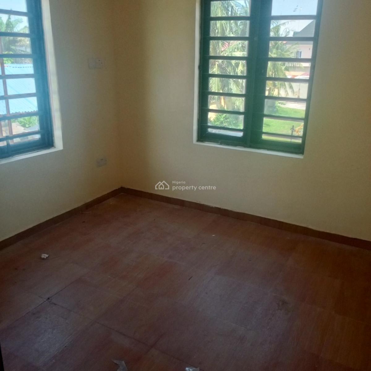 Sharp and Serene 2bedroom Apartment (upstairs), Ilaje Ajah-lekki, Ilaje, Ajah, Lagos, Flat / Apartment for Rent