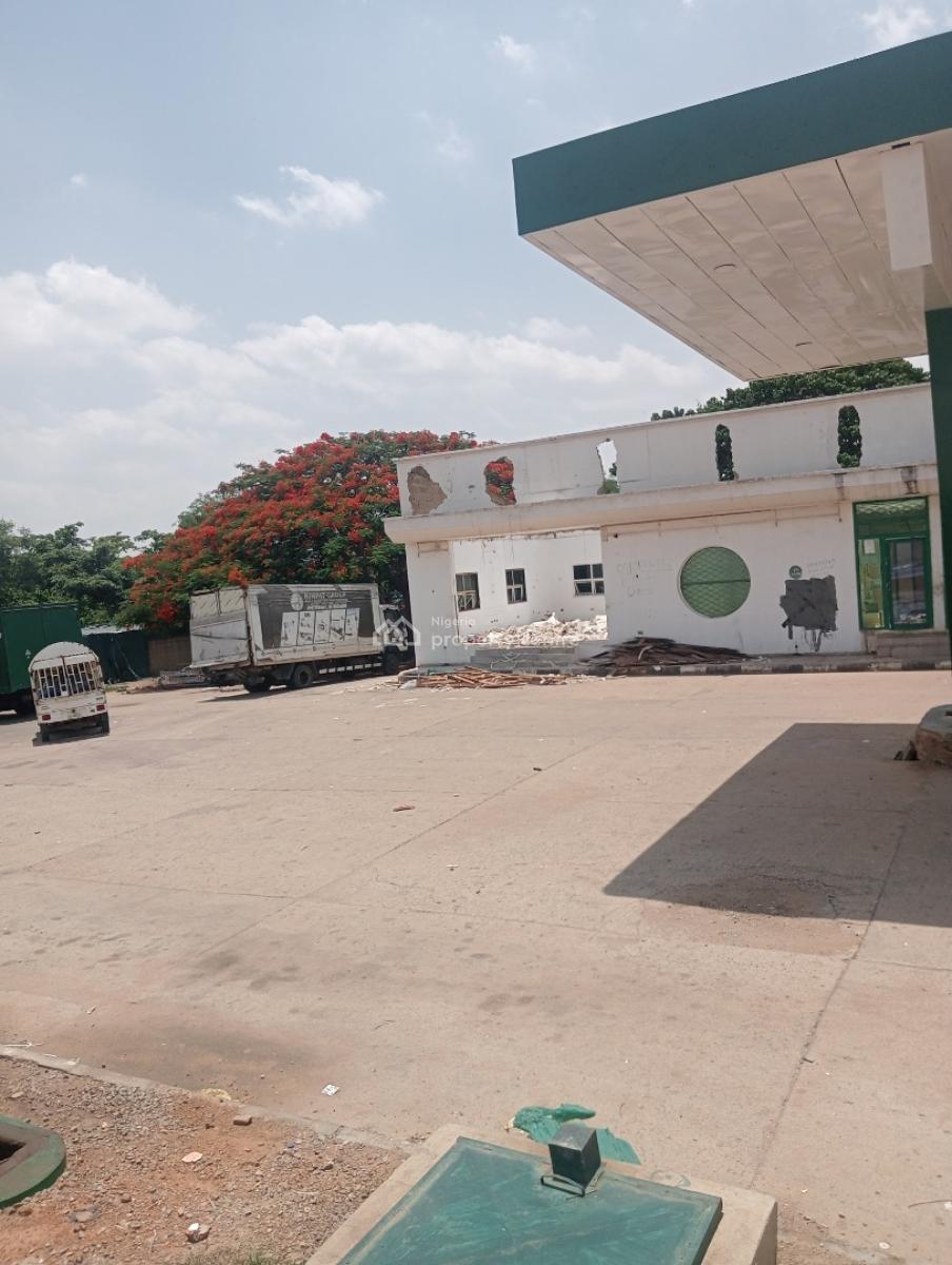 1.22 Hecters of Commercial Land Now Available, Wuye Main, Wuye, Abuja, Commercial Land for Sale