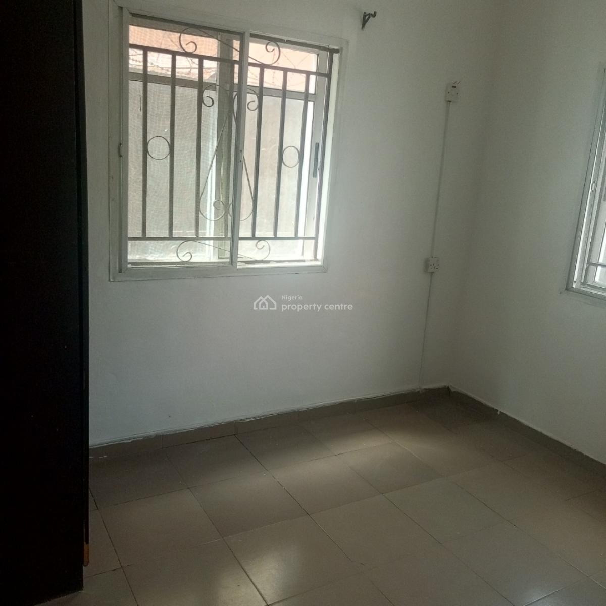 Sharp and Serene 2bedroom Apartment (upstairs and Downstairs), Mobil Road Ilaje Ajah, Ilaje, Ajah, Lagos, Flat / Apartment for Rent