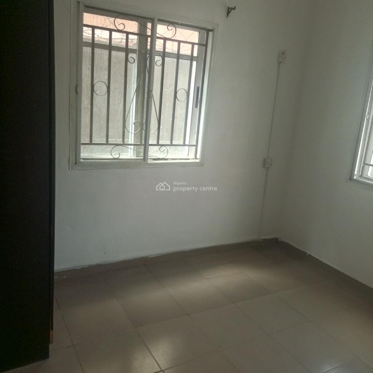 Sharp and Serene 2bedroom Apartment (upstairs and Downstairs), Mobil Road Ilaje Ajah, Ilaje, Ajah, Lagos, Flat / Apartment for Rent