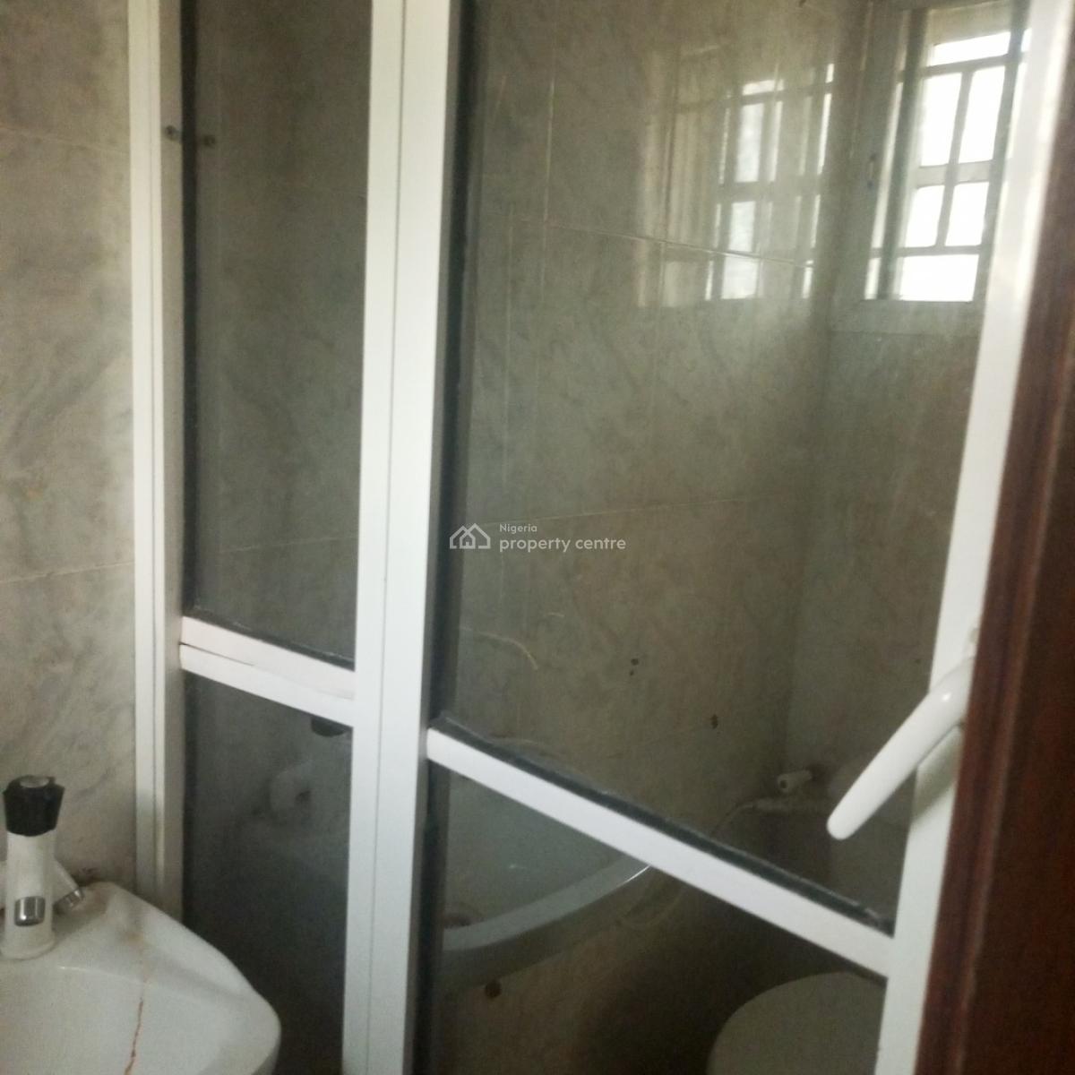 Sharp and Serene 2bedroom Apartment (upstairs and Downstairs), Mobil Road Ilaje Ajah, Ilaje, Ajah, Lagos, Flat / Apartment for Rent