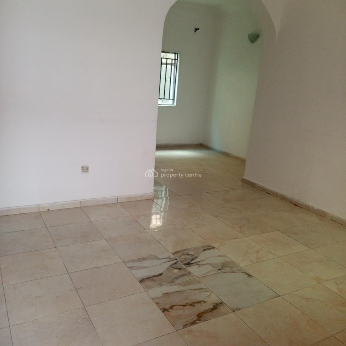 Sharp and Serene 2bedroom Apartment (upstairs and Downstairs), Mobil Road Ilaje Ajah, Ilaje, Ajah, Lagos, Flat / Apartment for Rent