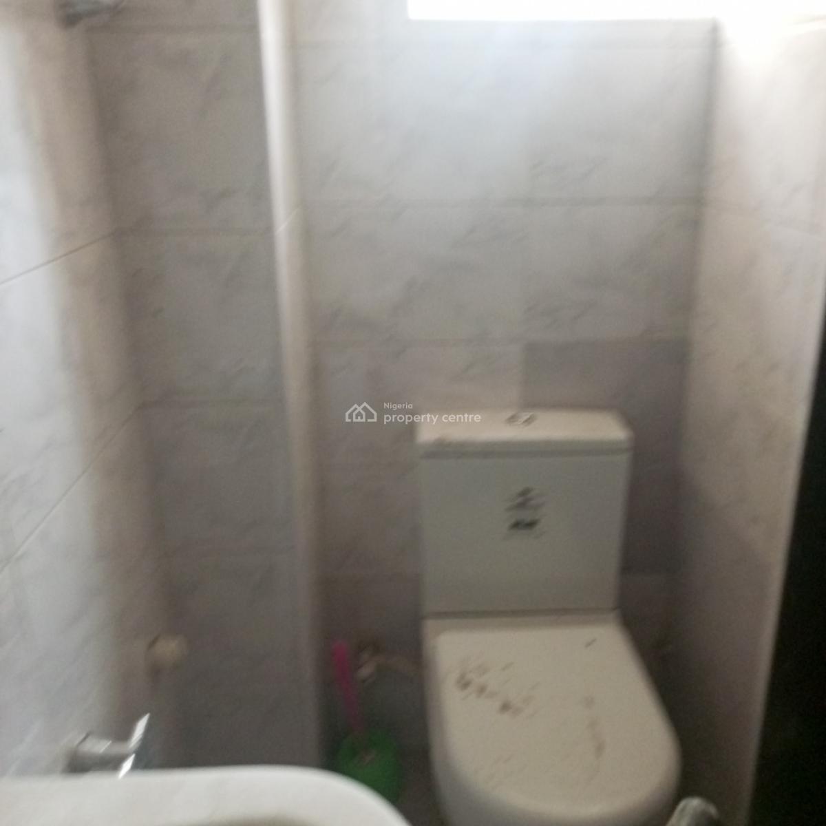 Sharp and Serene 3bedroom Apartment, Mobil Road Ilaje Ajah, Ilaje, Ajah, Lagos, Flat / Apartment for Rent