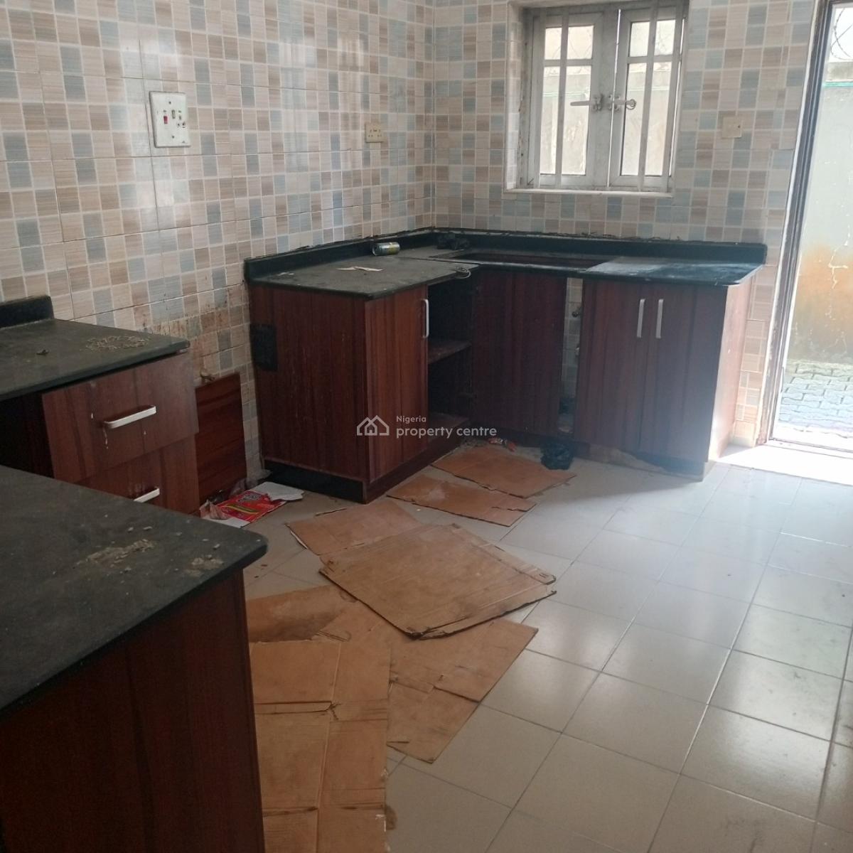 Sharp and Serene 3bedroom Apartment, Mobil Road Ilaje Ajah, Ilaje, Ajah, Lagos, Flat / Apartment for Rent