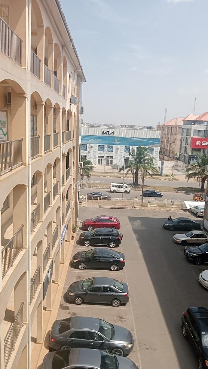 35sqm of Office Space Now Available, Utako Main, Utako, Abuja, Plaza / Complex / Mall for Rent