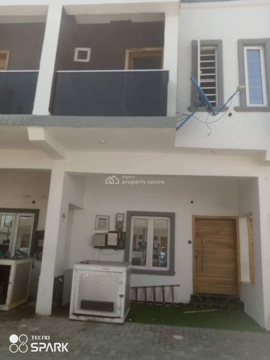 Neatly Used 3-bedrooms Terrace Duplex, Ikota Gra Lekki Lagos, Lekki, Lagos, Terraced Duplex for Sale