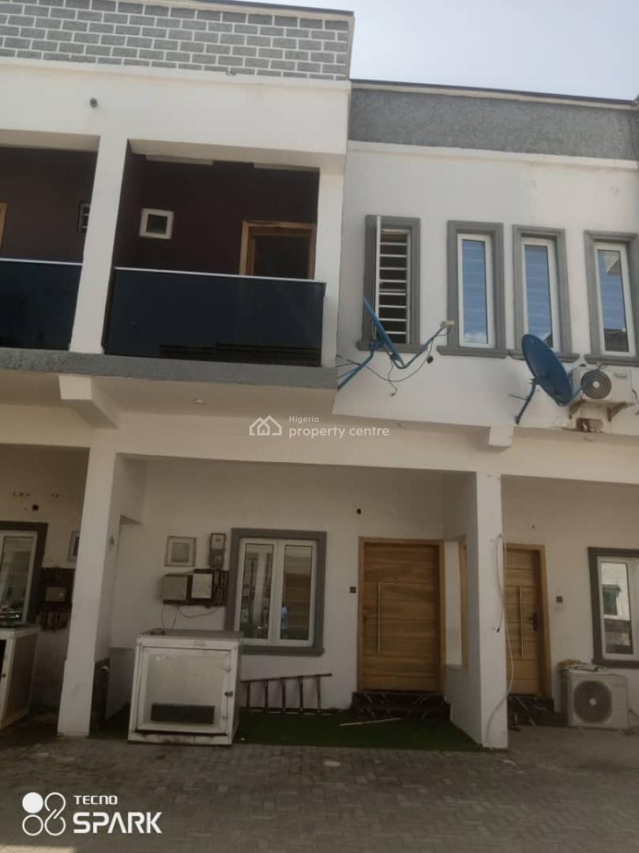Neatly Used 3-bedrooms Terrace Duplex, Ikota Gra Lekki Lagos, Lekki, Lagos, Terraced Duplex for Sale