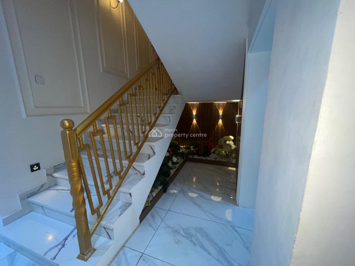 Exquisite 4 Bedrooms Terrace with Bq, Asokoro District, Abuja, Terraced Duplex for Sale