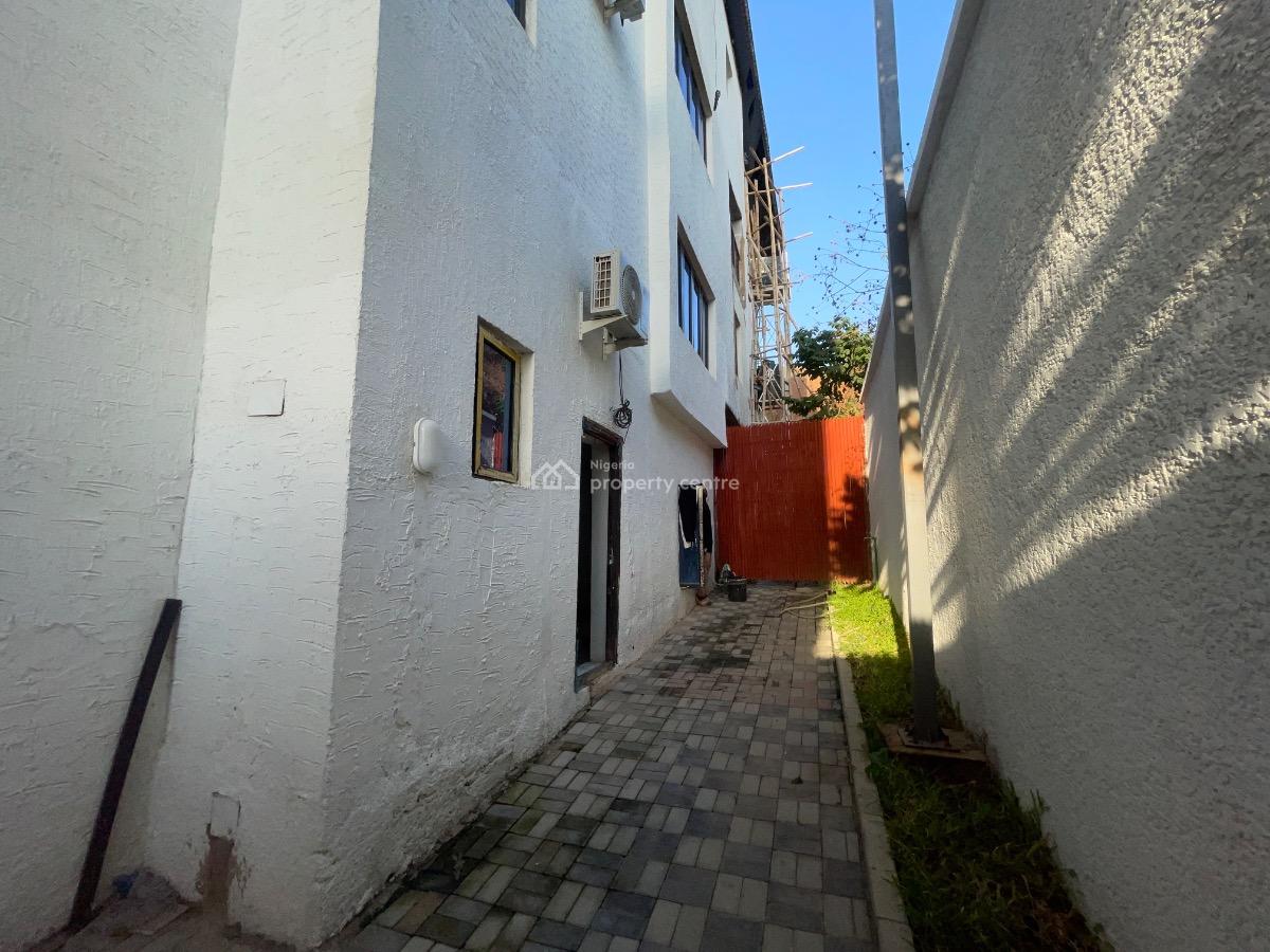 Exquisite 4 Bedrooms Terrace with Bq, Asokoro District, Abuja, Terraced Duplex for Sale