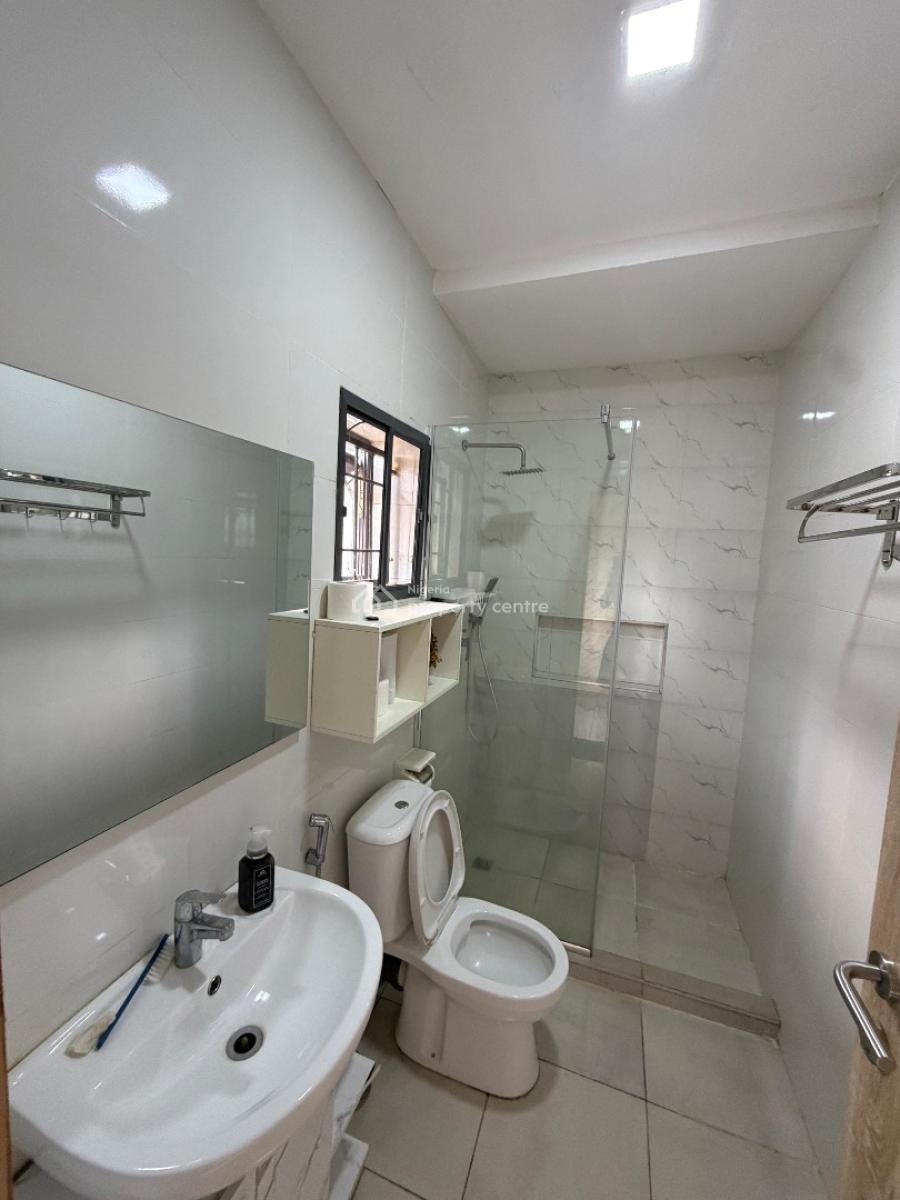 Luxury Smart 3 Bedroom Service and Furnished Apartment, Wuye, Abuja, Flat / Apartment Short Let