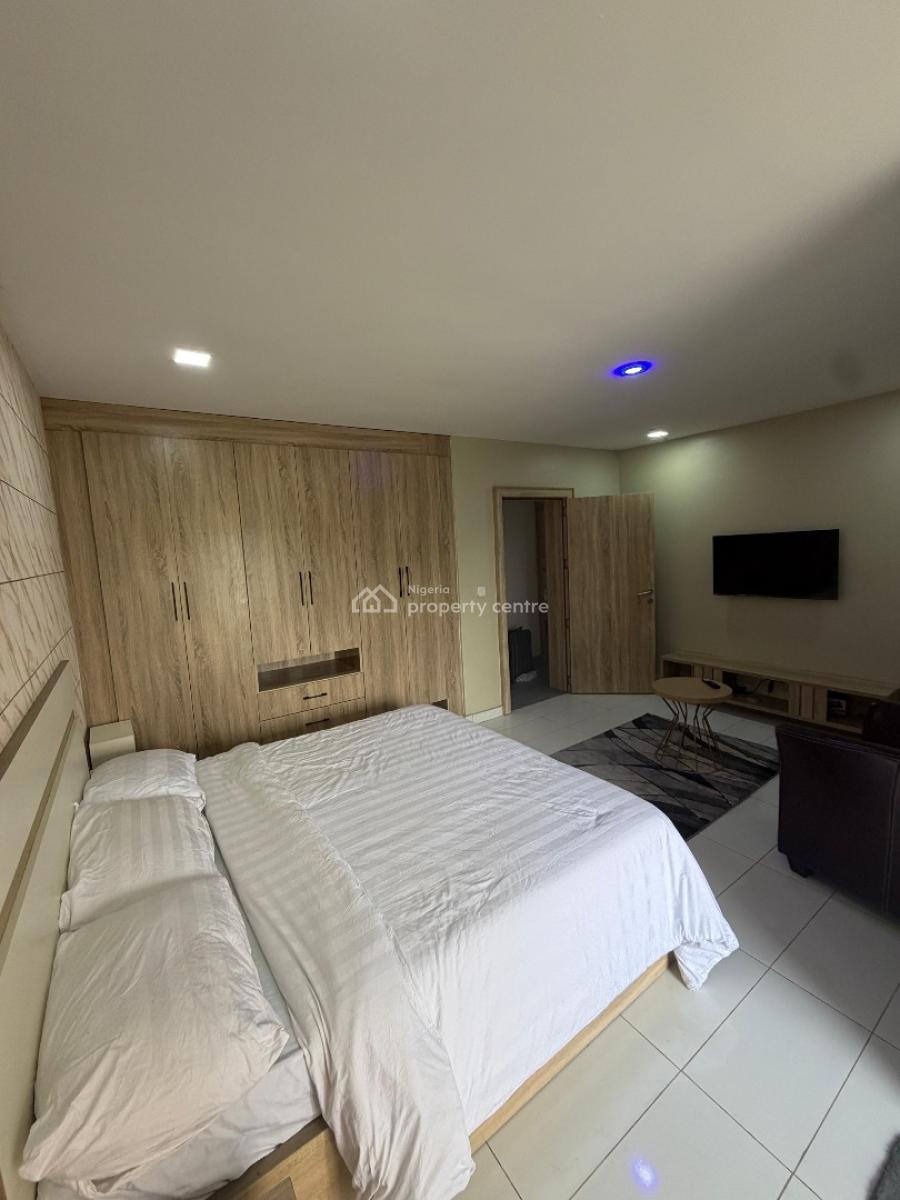 Luxury Smart 3 Bedroom Service and Furnished Apartment, Wuye, Abuja, Flat / Apartment Short Let