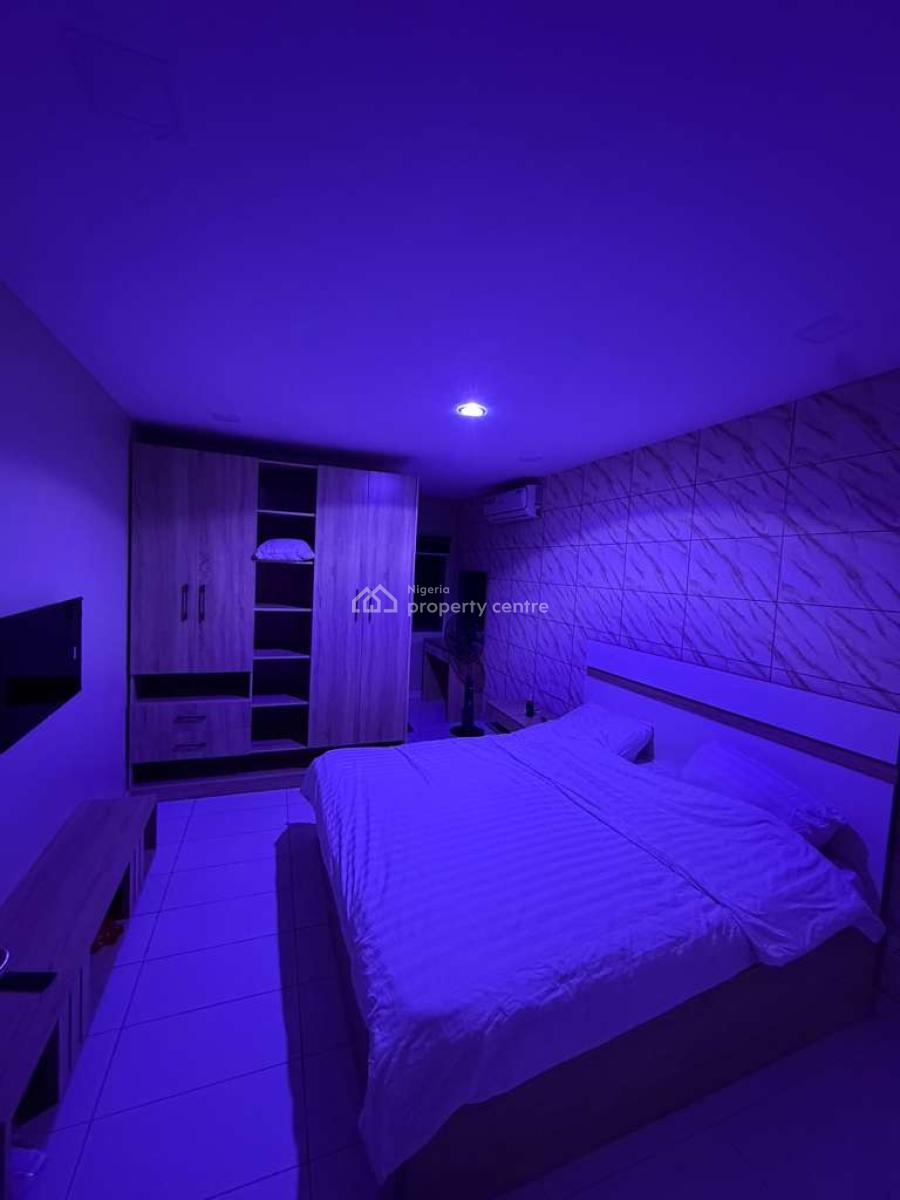 Luxury Smart 3 Bedroom Service and Furnished Apartment, Wuye, Abuja, Flat / Apartment Short Let