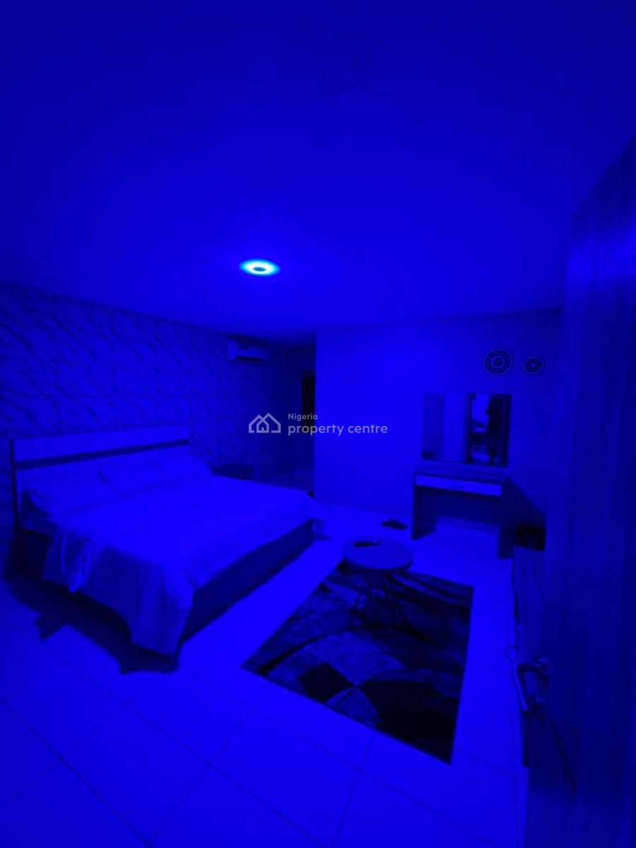 Luxury Smart 3 Bedroom Service and Furnished Apartment, Wuye, Abuja, Flat / Apartment Short Let