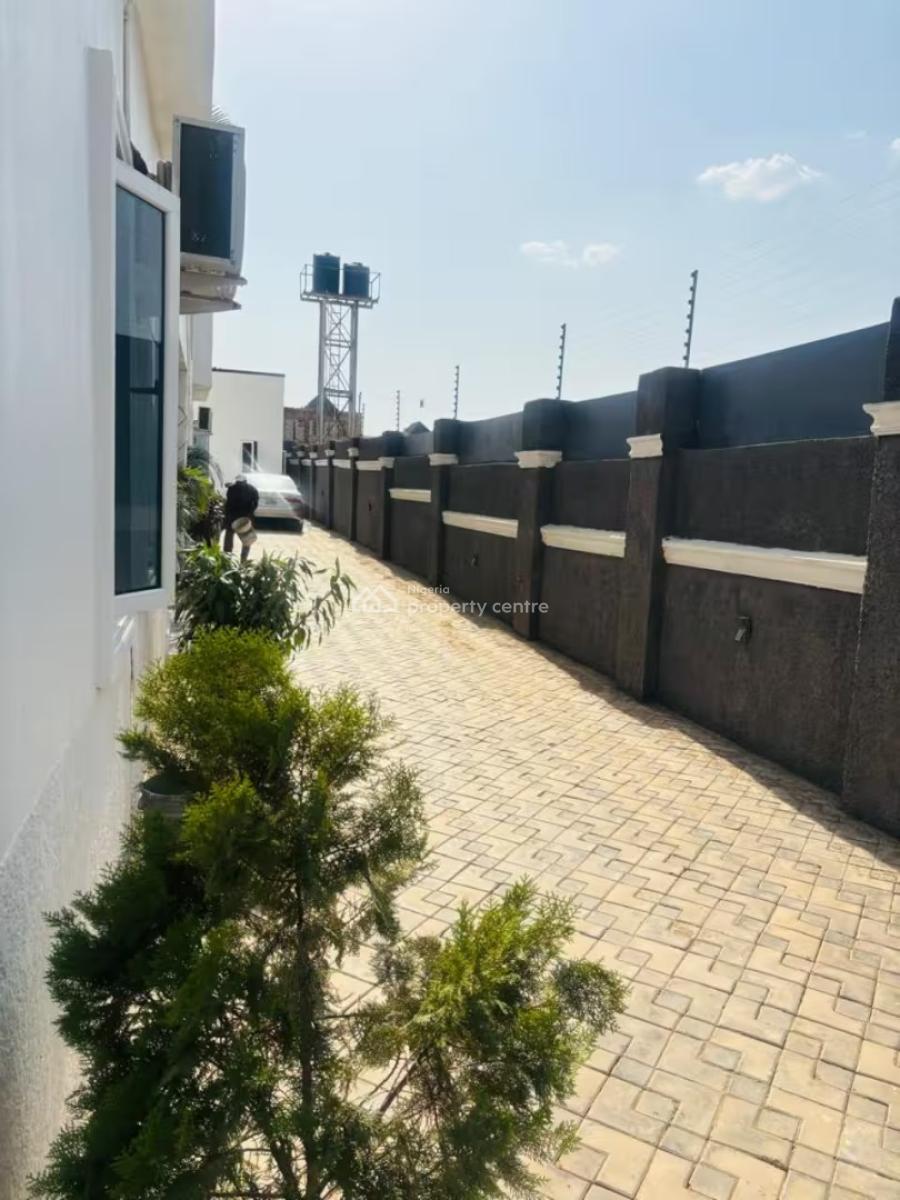Madisonvillage Green Cozy 2 Bedroom Apartment, Opposite Riverpark Estate, Lugbe District, Abuja, Flat / Apartment Short Let