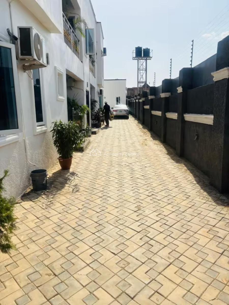 Madisonvillage Green Cozy 2 Bedroom Apartment, Opposite Riverpark Estate, Lugbe District, Abuja, Flat / Apartment Short Let
