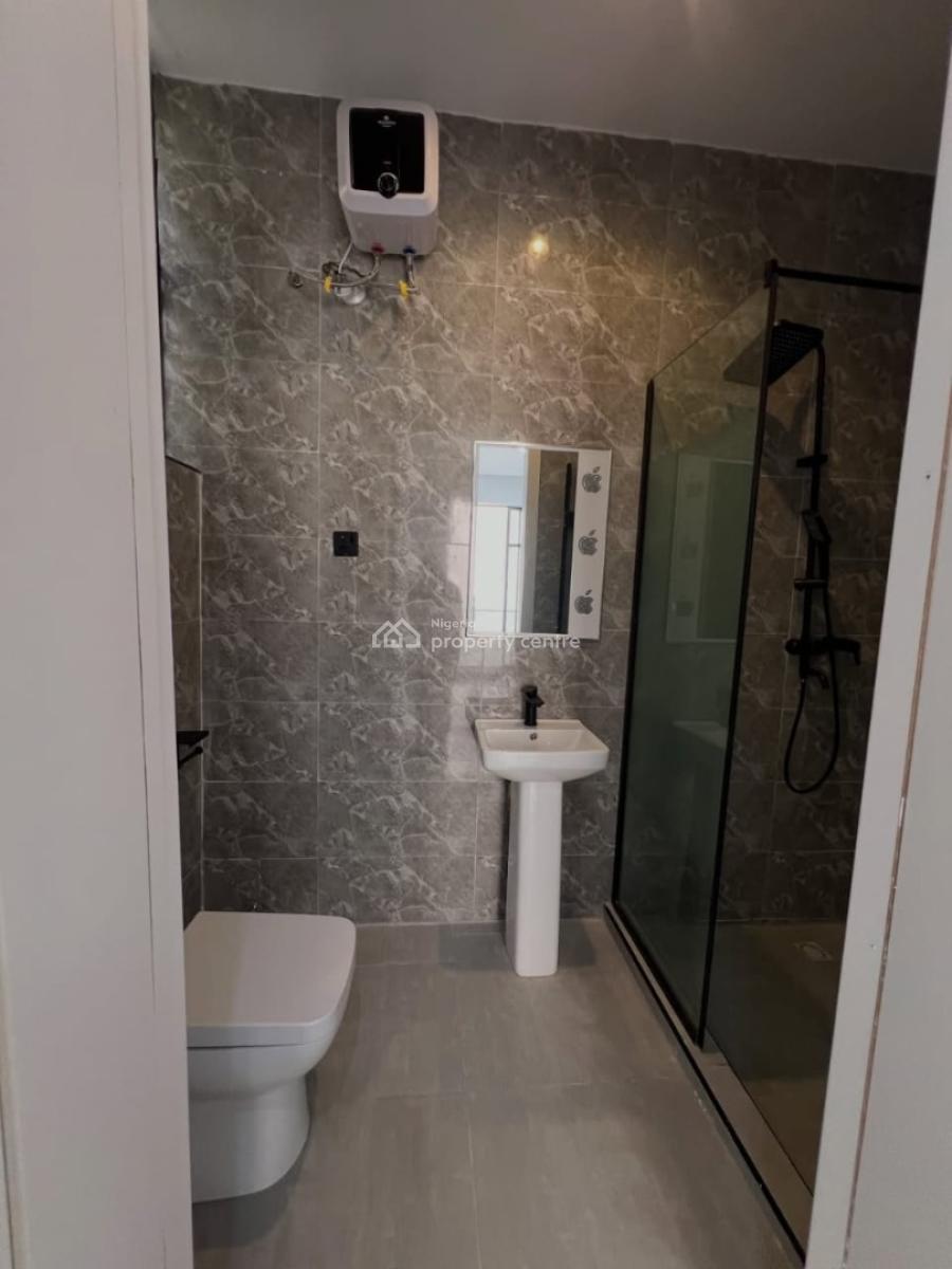 2 Bedroom Flat, Off Domino Pizza Ologolo Lekki Lagos, Ologolo, Lekki, Lagos, Flat / Apartment for Rent