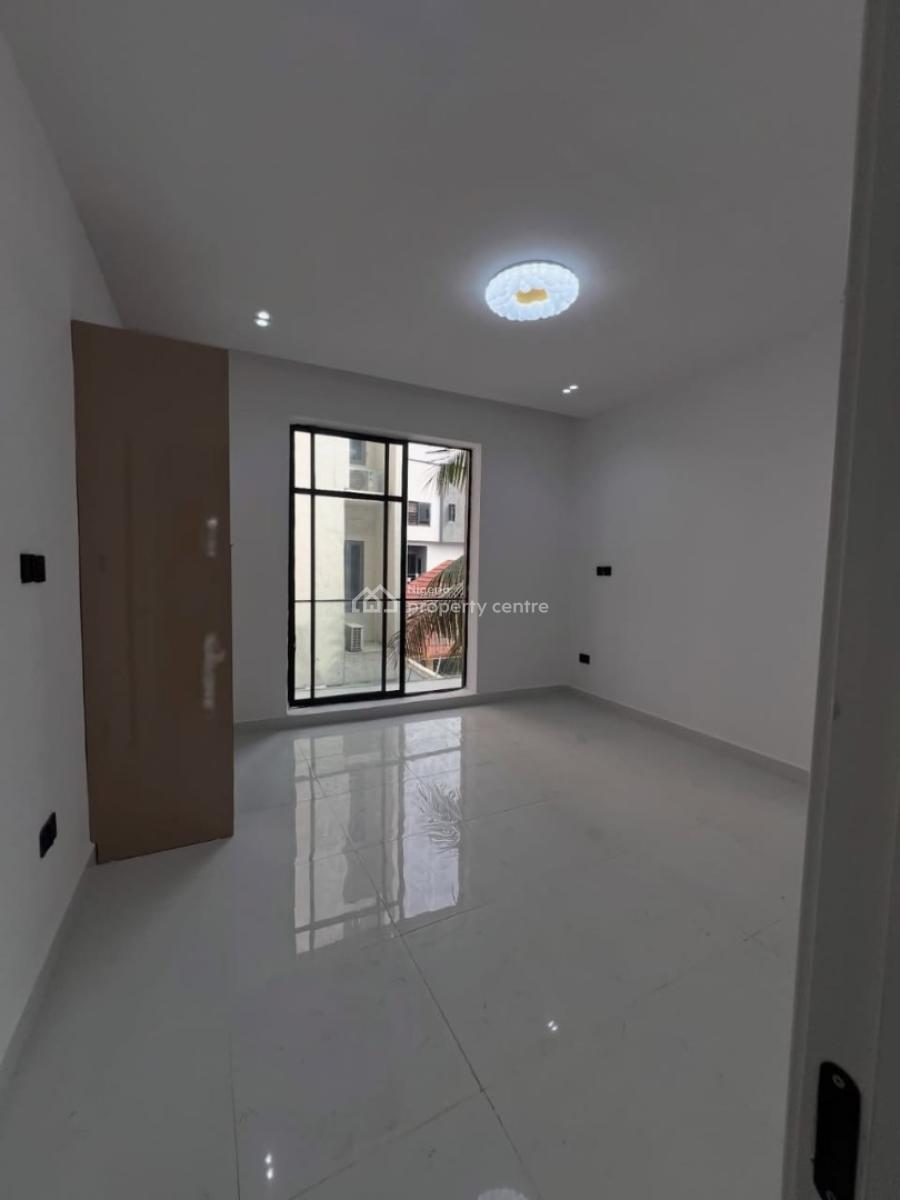 2 Bedroom Flat, Off Domino Pizza Ologolo Lekki Lagos, Ologolo, Lekki, Lagos, Flat / Apartment for Rent