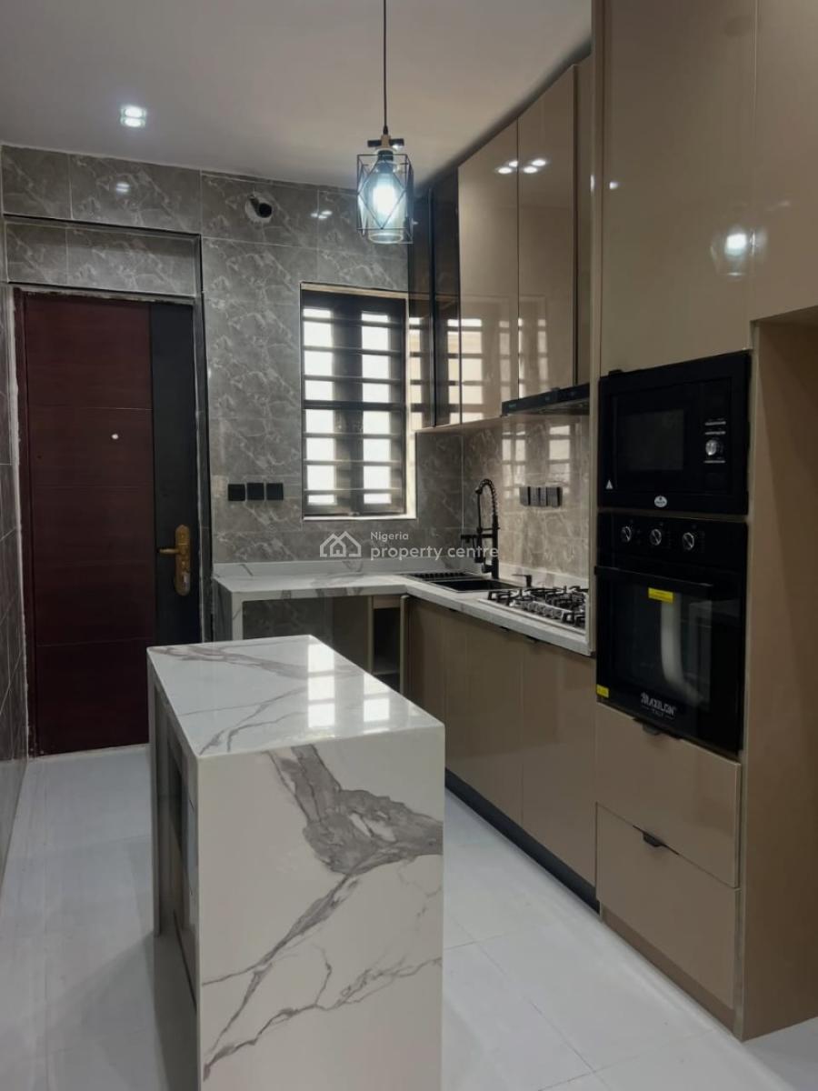 2 Bedroom Flat, Off Domino Pizza Ologolo Lekki Lagos, Ologolo, Lekki, Lagos, Flat / Apartment for Rent