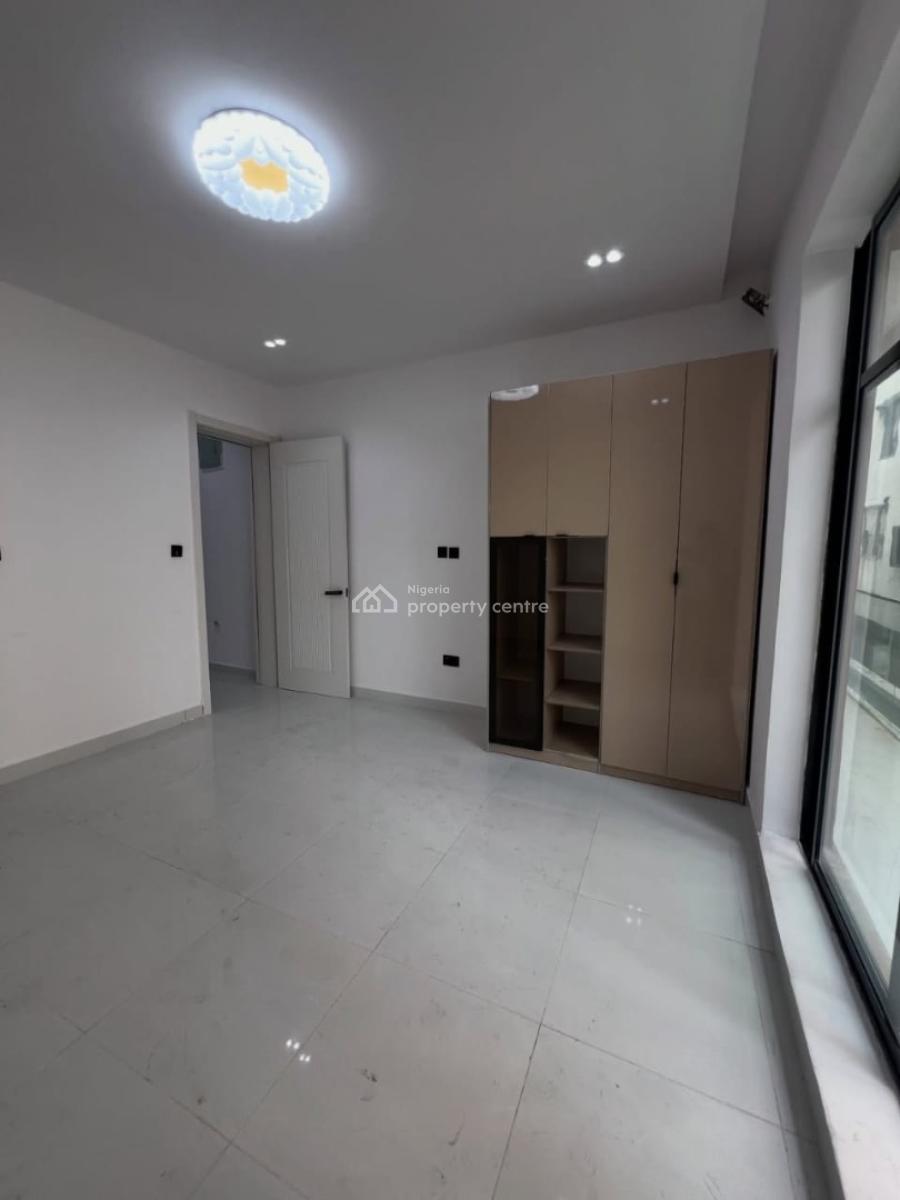2 Bedroom Flat, Off Domino Pizza Ologolo Lekki Lagos, Ologolo, Lekki, Lagos, Flat / Apartment for Rent