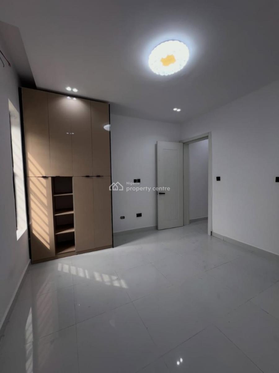 2 Bedroom Flat, Off Domino Pizza Ologolo Lekki Lagos, Ologolo, Lekki, Lagos, Flat / Apartment for Rent