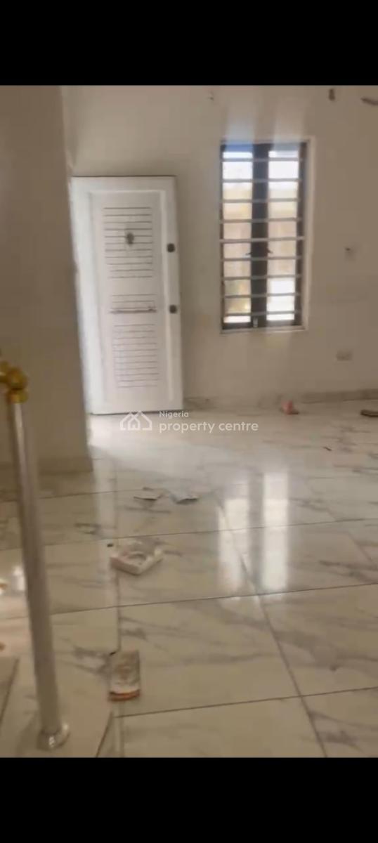 3 Bedrooms Terrace, Lekki Scheme 2, Lekki Phase 2, Lekki, Lagos, Terraced Duplex for Sale
