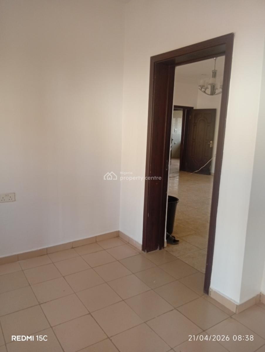 Specious 3bedroom Flat First  Floor, Lokogoma District, Abuja, Flat / Apartment for Sale