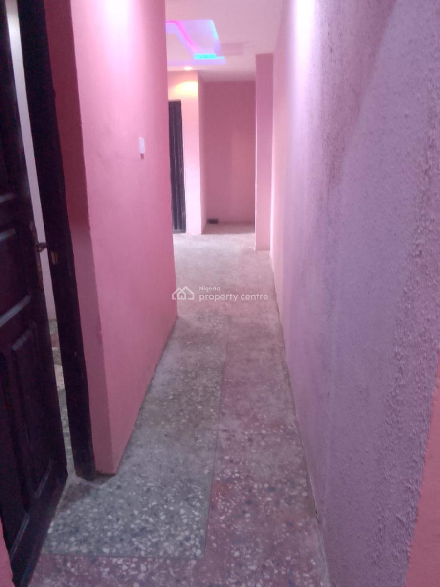 a Luxury 2bedroom with All Rooms Ensuite, Olaniyi Street, New Oko-oba, Agege, Lagos, Flat / Apartment for Rent